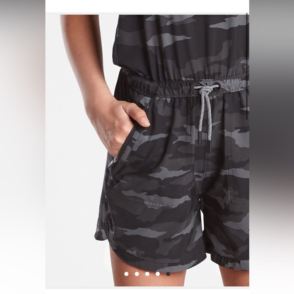 Athleta Girl On The Go Romper 1 Piece Shorts Athletic Camo Size Large 531744-05 - Picture 5 of 16